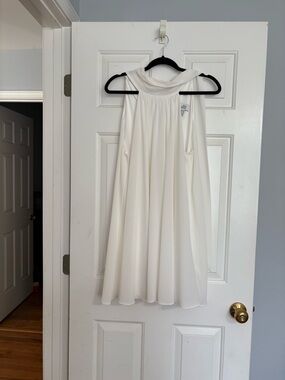 Badgley Mischka Ivory Halter Neck Chiffon Cocktail Dress